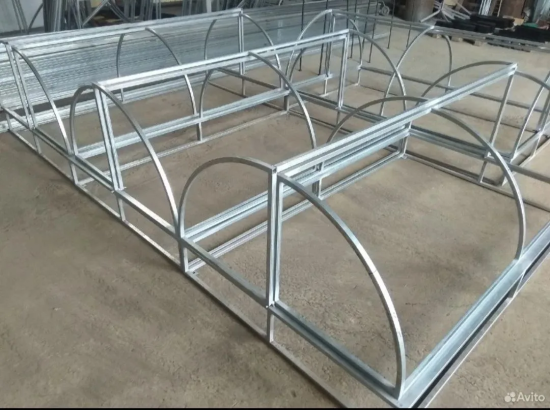 Парник из поликарбоната Хлебница плюс