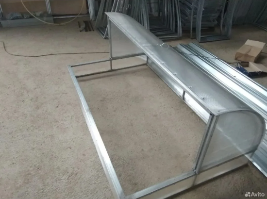 Парник из поликарбоната Хлебница плюс